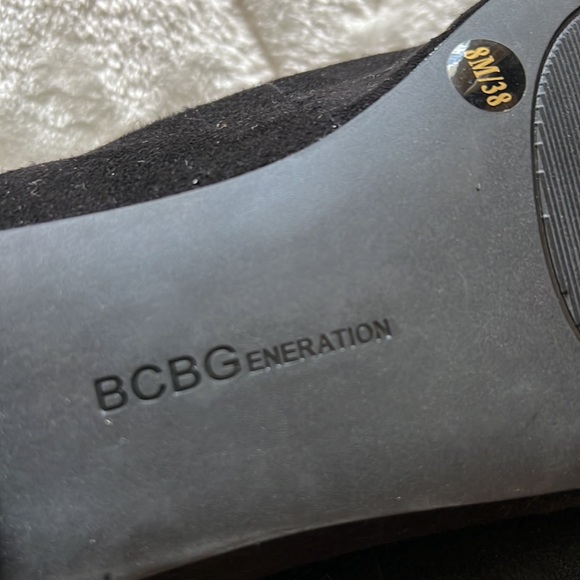 NEW SUEDE comfortable flats BCBG - Picture 7 of 7